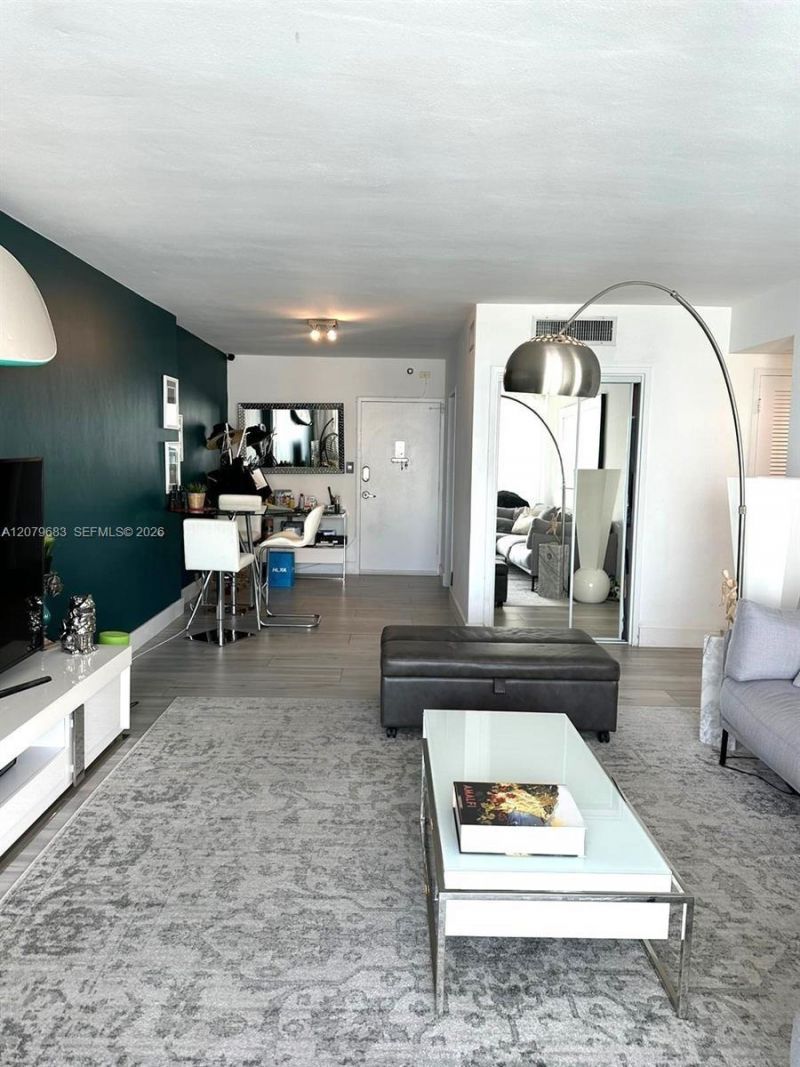 1000 West Ave, Unit PH27, Miami Beach, FL 33139 Photo