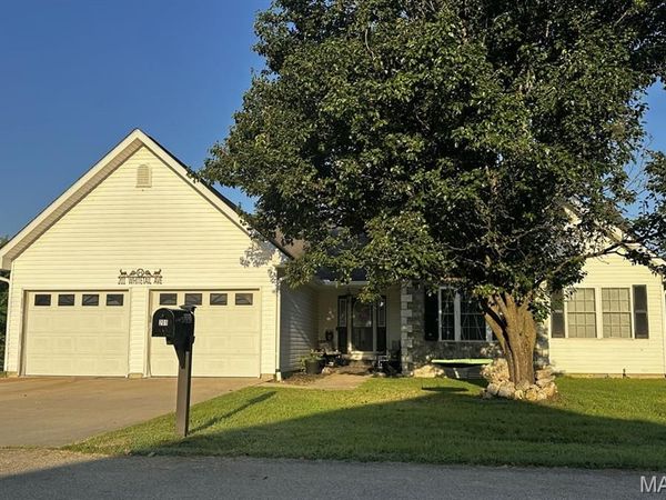 201 Whitetail Avenue , Puxico, MO 63960