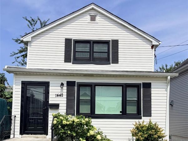 1442 Woolworth Street , Elmont, NY 11003