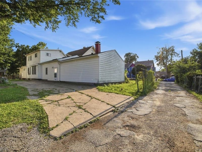 3622 Denison Avenue, Cleveland, OH 44109 Photo 2