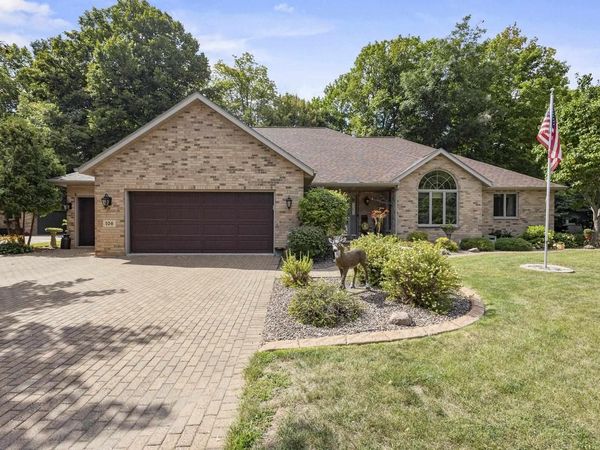 106 WULGAERT WAY, Appleton, WI 54113