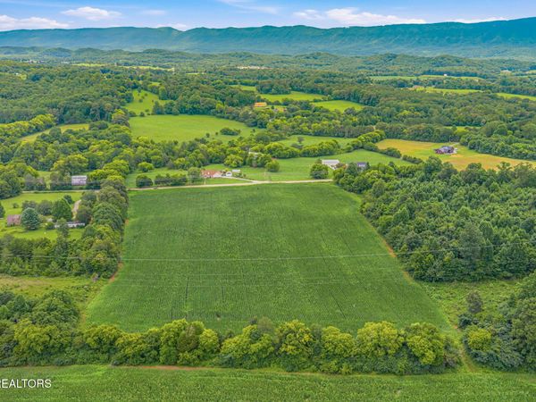 1633 Calderwood Hwy, Maryville, TN 37801