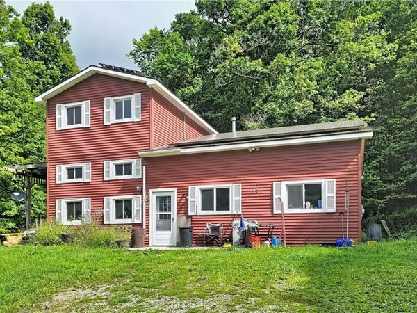 2752 Hathaway Road , Moravia, NY 13118