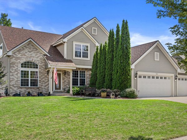 1823 Deer Path -, Waukesha, WI 53189