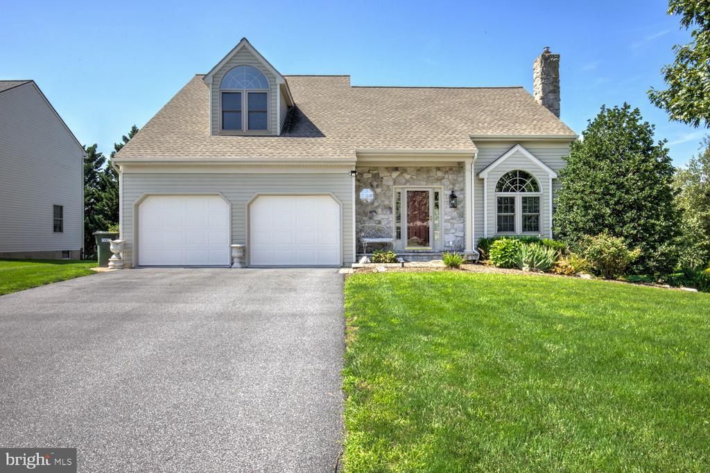 108 WILLOW RIDGE , NEW HOLLAND, PA 17557