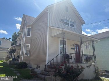 157 W NOBLE STREET, NANTICOKE, PA 18634