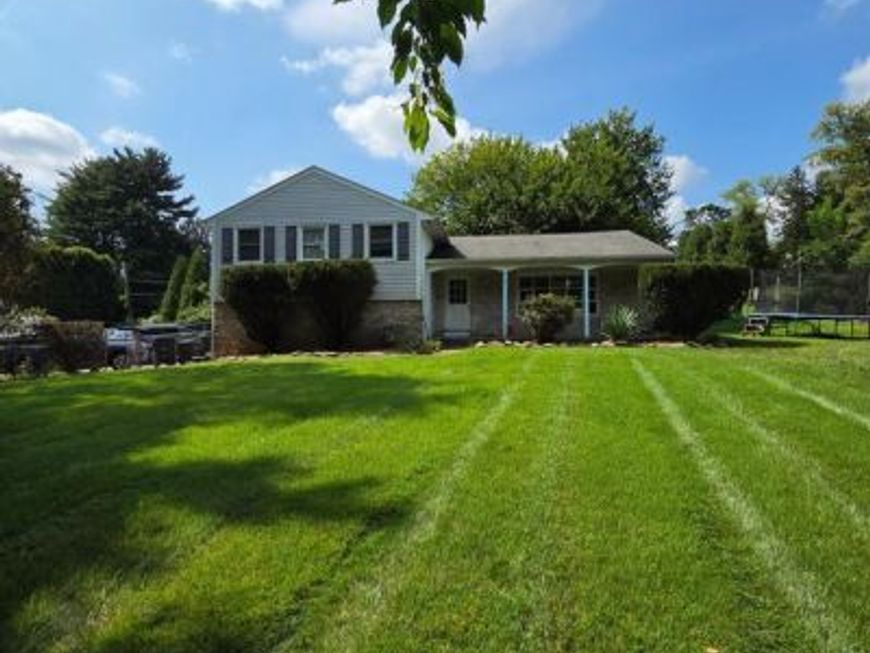 2064 Valley Road, Huntingdon Valley, PA 19006 Main Photo