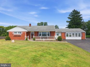 19 DAIRY LANE, BARTO, PA 19504