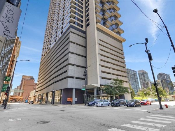 235 W Van Buren Street , Unit 2007, Chicago, IL 60607