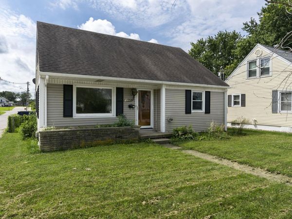 1759 E Clinton Street, Frankfort, IN 46041
