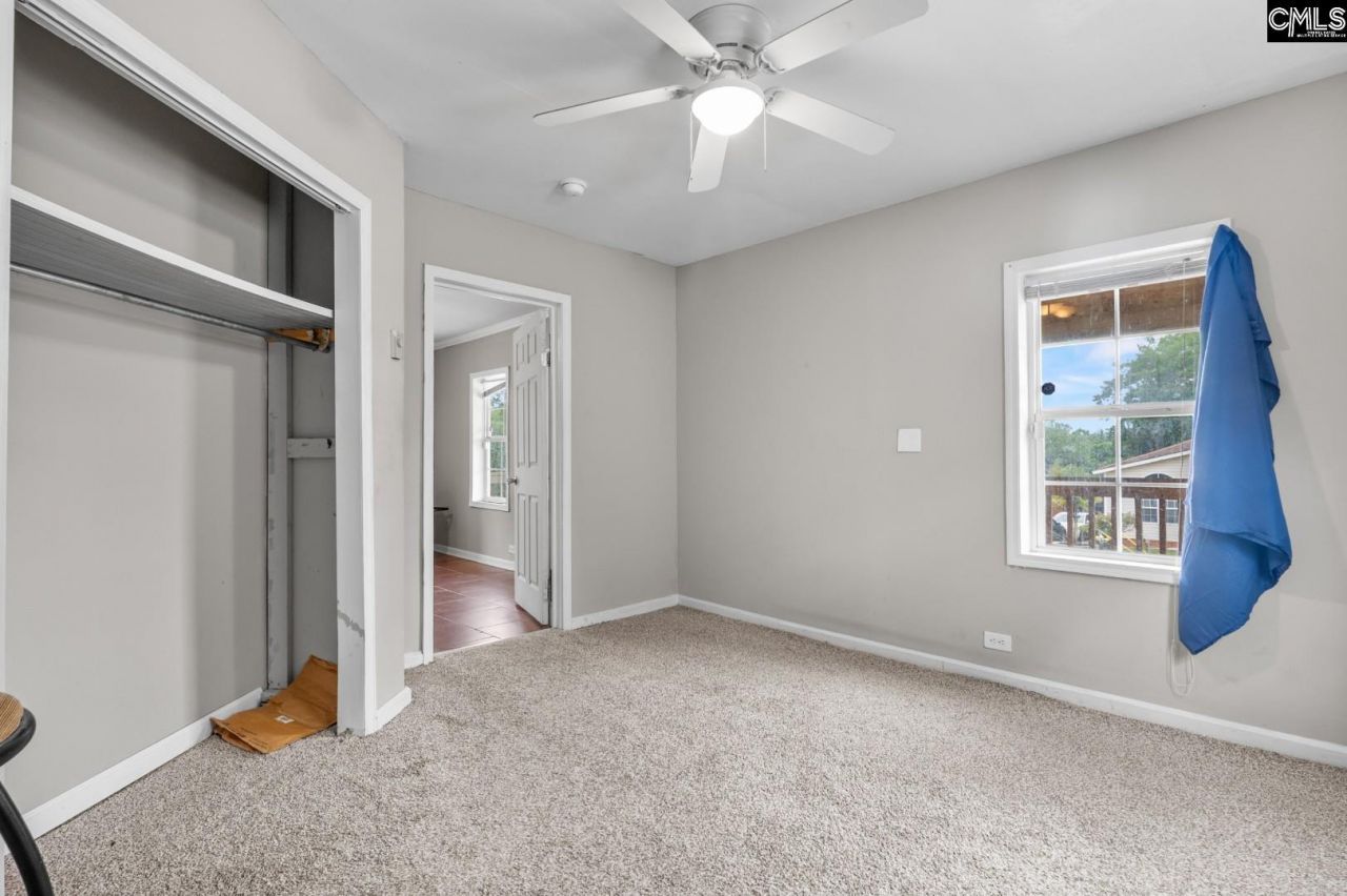 1120 Tree Street  Photo 13