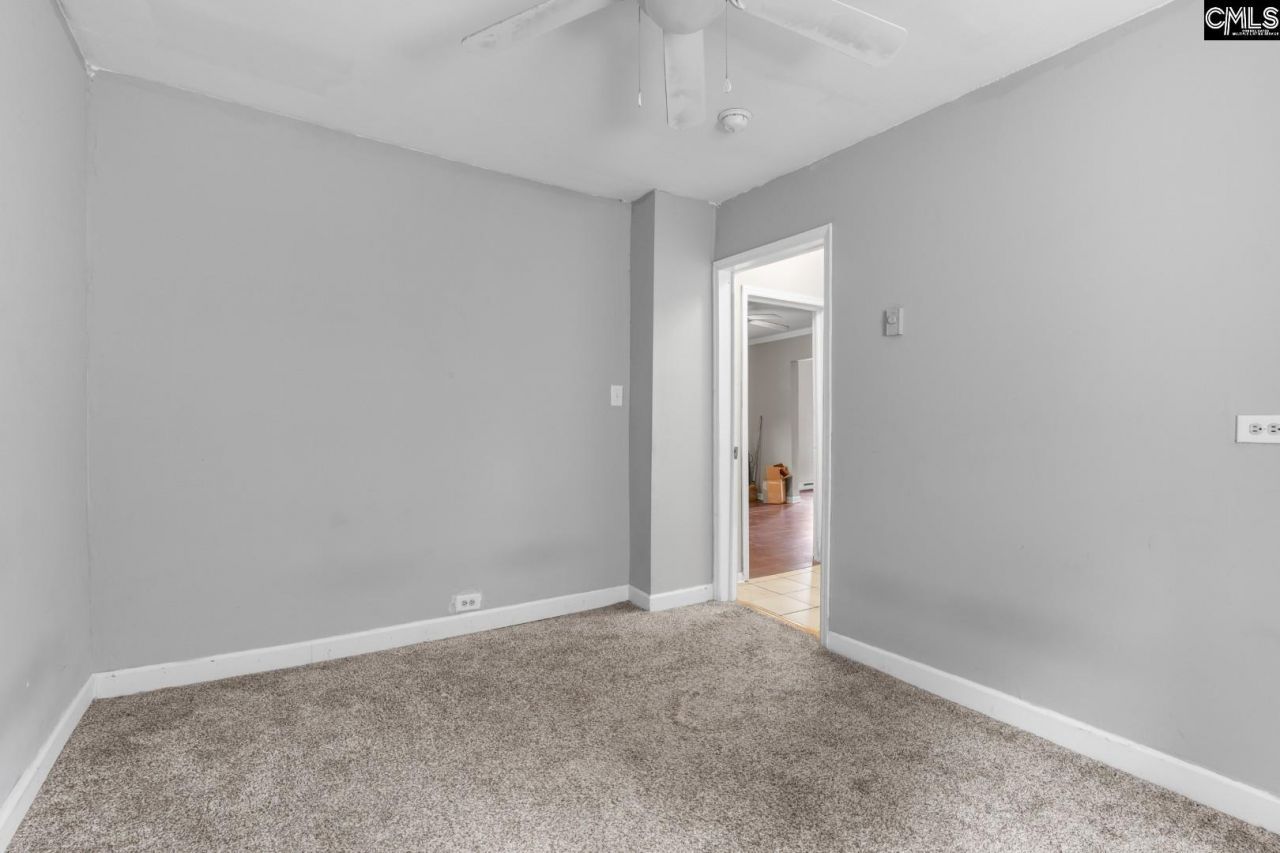 1120 Tree Street  Photo 17