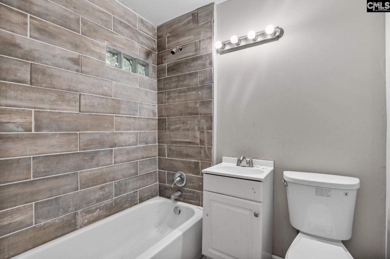 1120 Tree Street  Photo 18