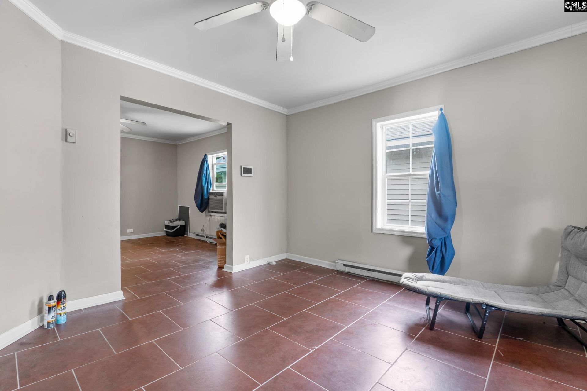 1120 Tree Street  Photo 5