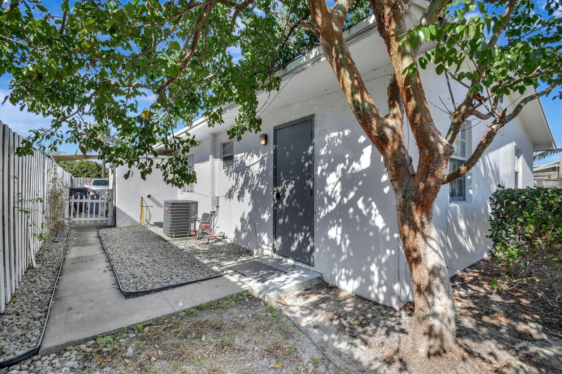 1001 S L Street, Unit 1 & 2, Lake Worth Beach, FL 33460 Photo