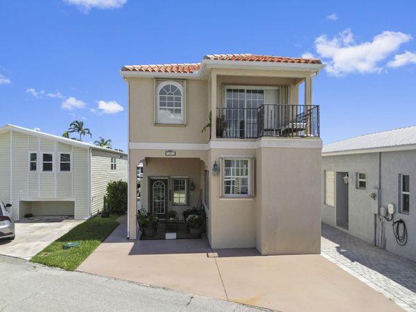 37 Nettles Boulevard, Jensen Beach, FL 34957