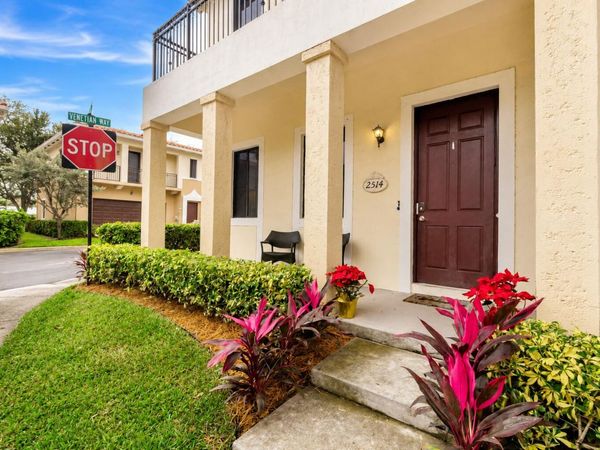 2514 VENETIAN Court, Unit 2514, Boynton Beach, FL 33426