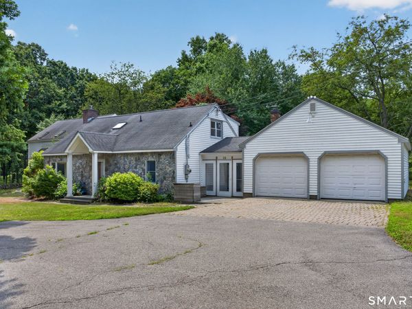 25 Masons Island , Mystic, CT 06355
