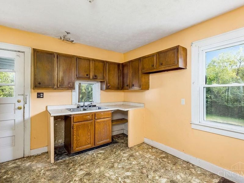5836 Brown Road, Oxford Township, OH 45056 Photo 4