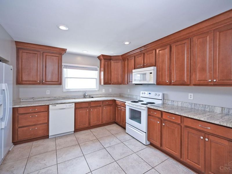 3919 Belfast Avenue, Sycamore Township, OH 45236 Photo 16