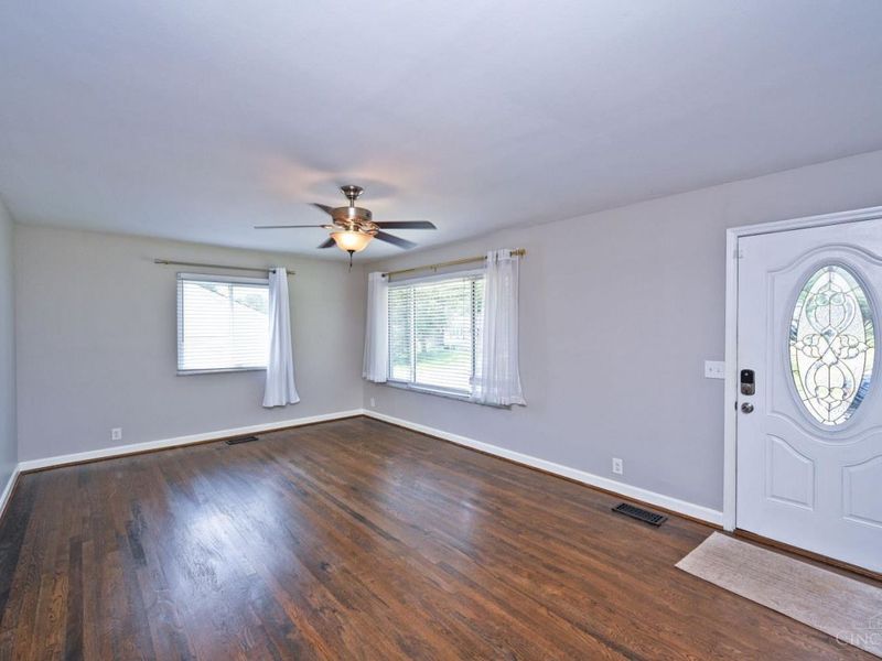 3919 Belfast Avenue, Sycamore Township, OH 45236 Photo 2