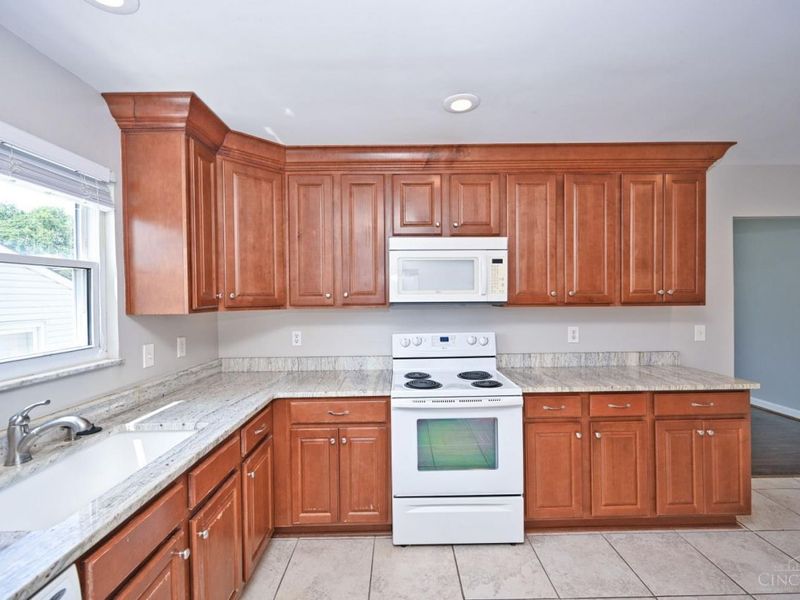 3919 Belfast Avenue, Sycamore Township, OH 45236 Photo 20