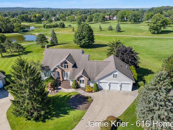 7105 Placid Pointe Court SE, Caledonia, MI 49316