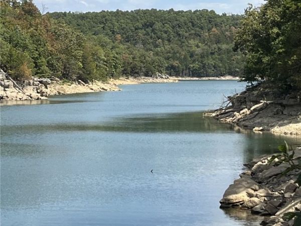 Angell Road , Rogers, AR 72756