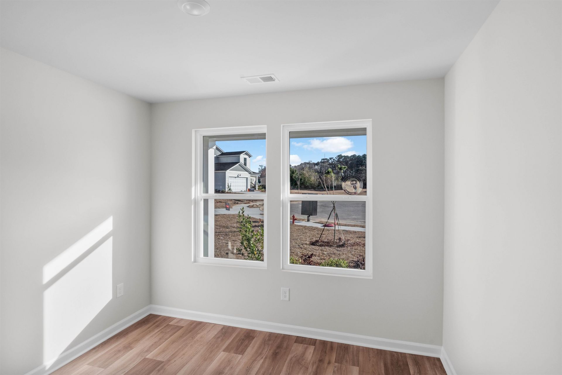 605 Shady Ridge Dr  Photo 16