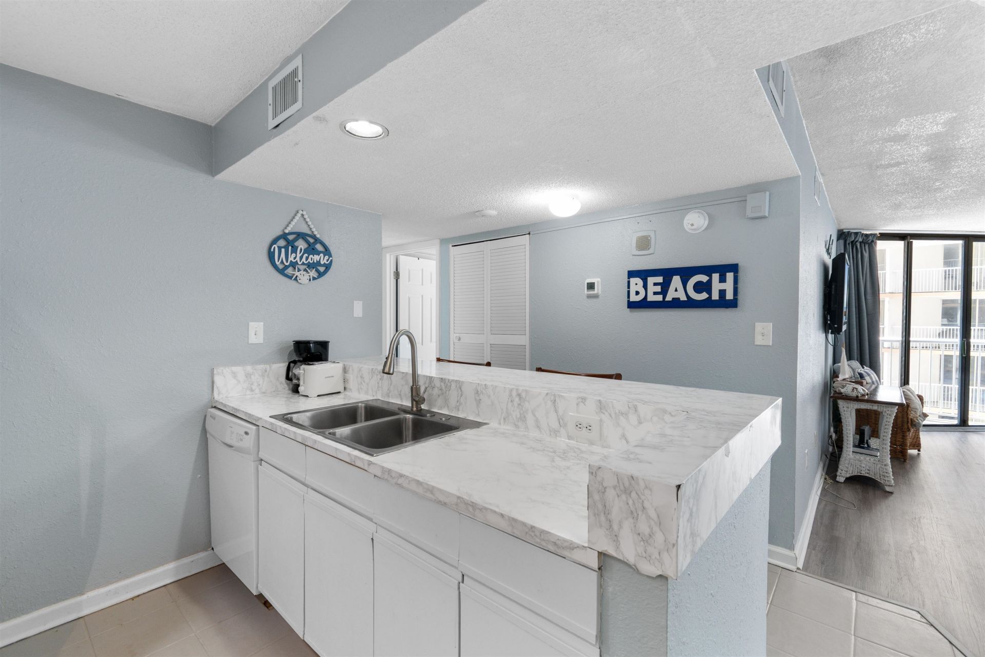 9550 Shore Dr. Photo 12