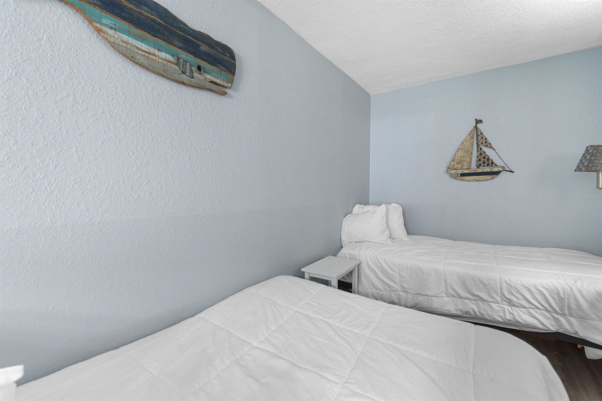 9550 Shore Dr. Photo 25