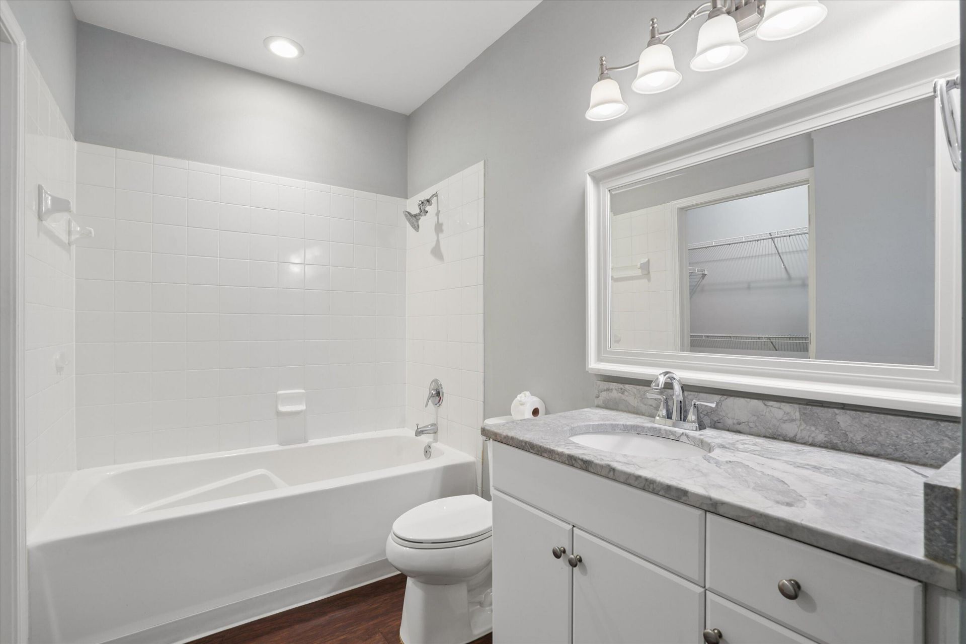 400 Bucksley Lane Photo 16