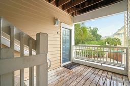 400 Bucksley Lane photo 4