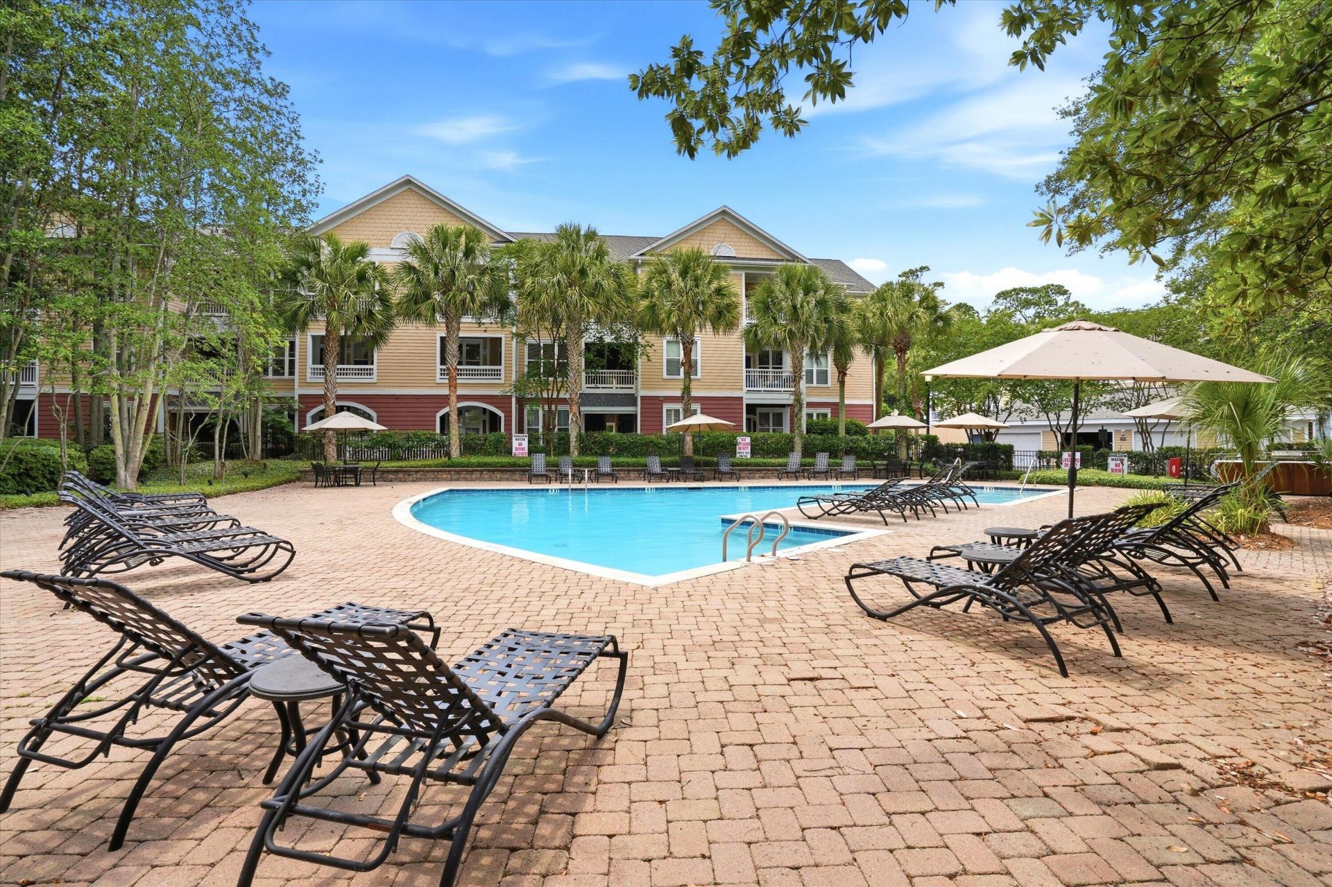400 Bucksley Lane Photo 23