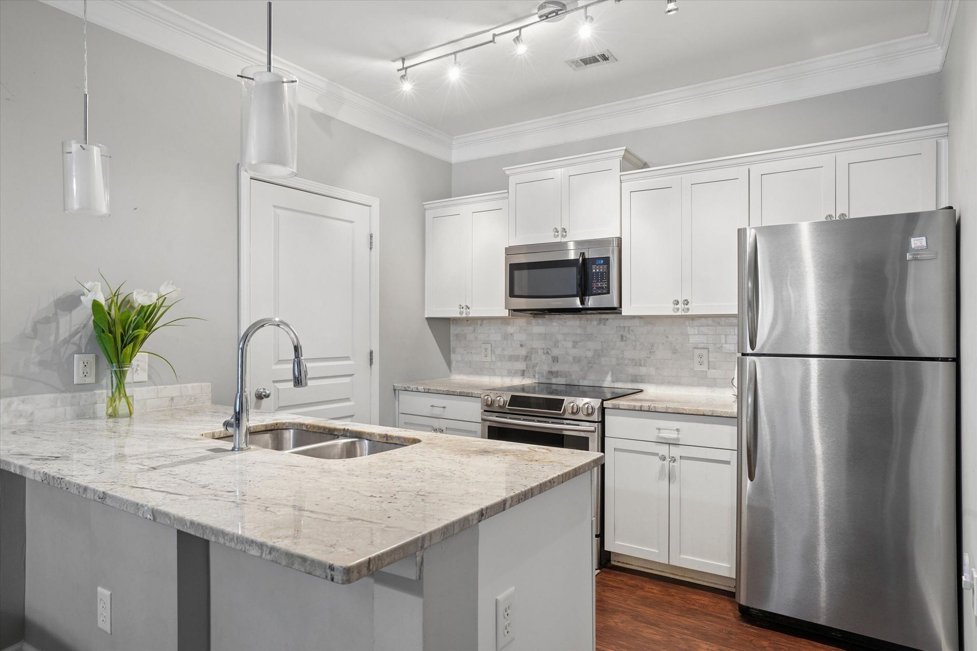 400 Bucksley Lane Photo 8