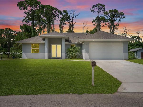 1901 E 7th ST , Lehigh Acres, FL 33936
