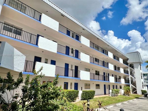 6300 S Falls Cir Dr , Unit 408, Lauderhill, FL 33319