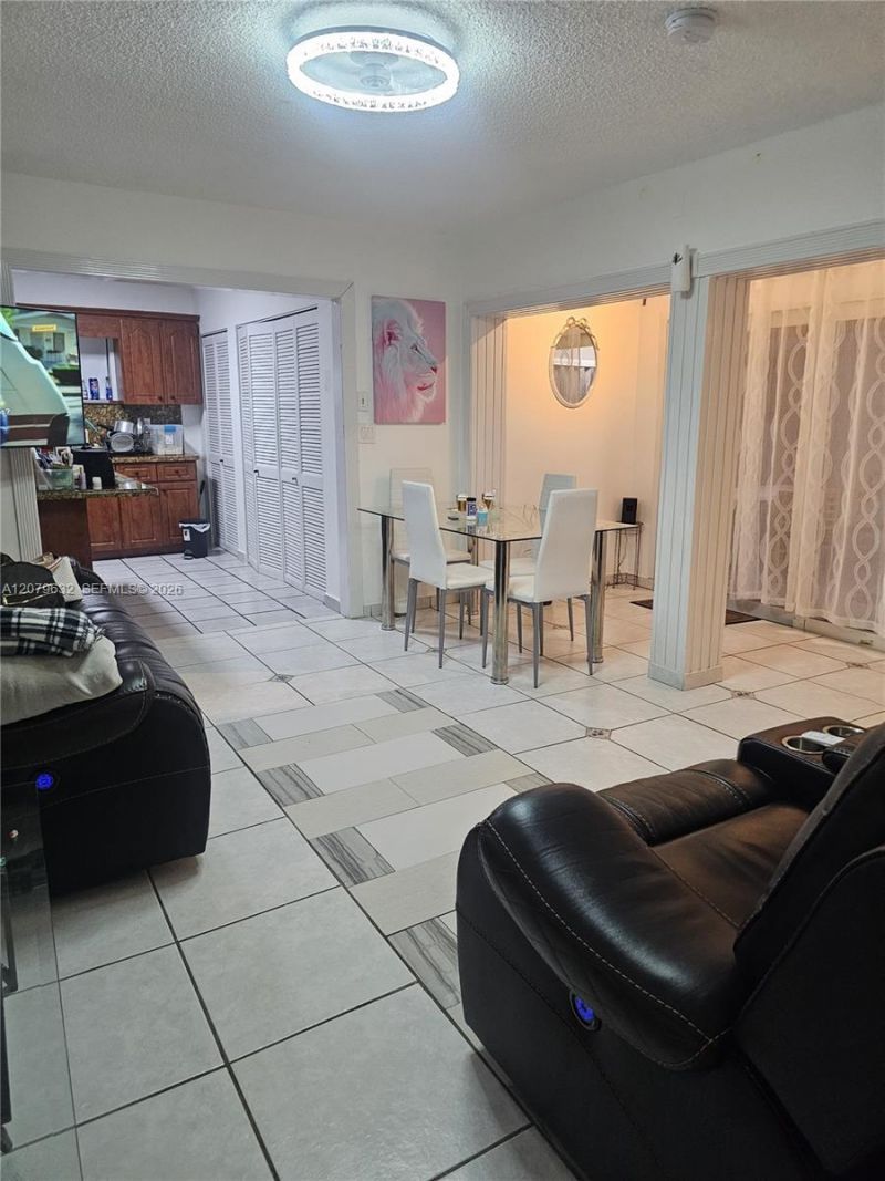 6847 SW 13th St , Miami, FL 33144 Photo