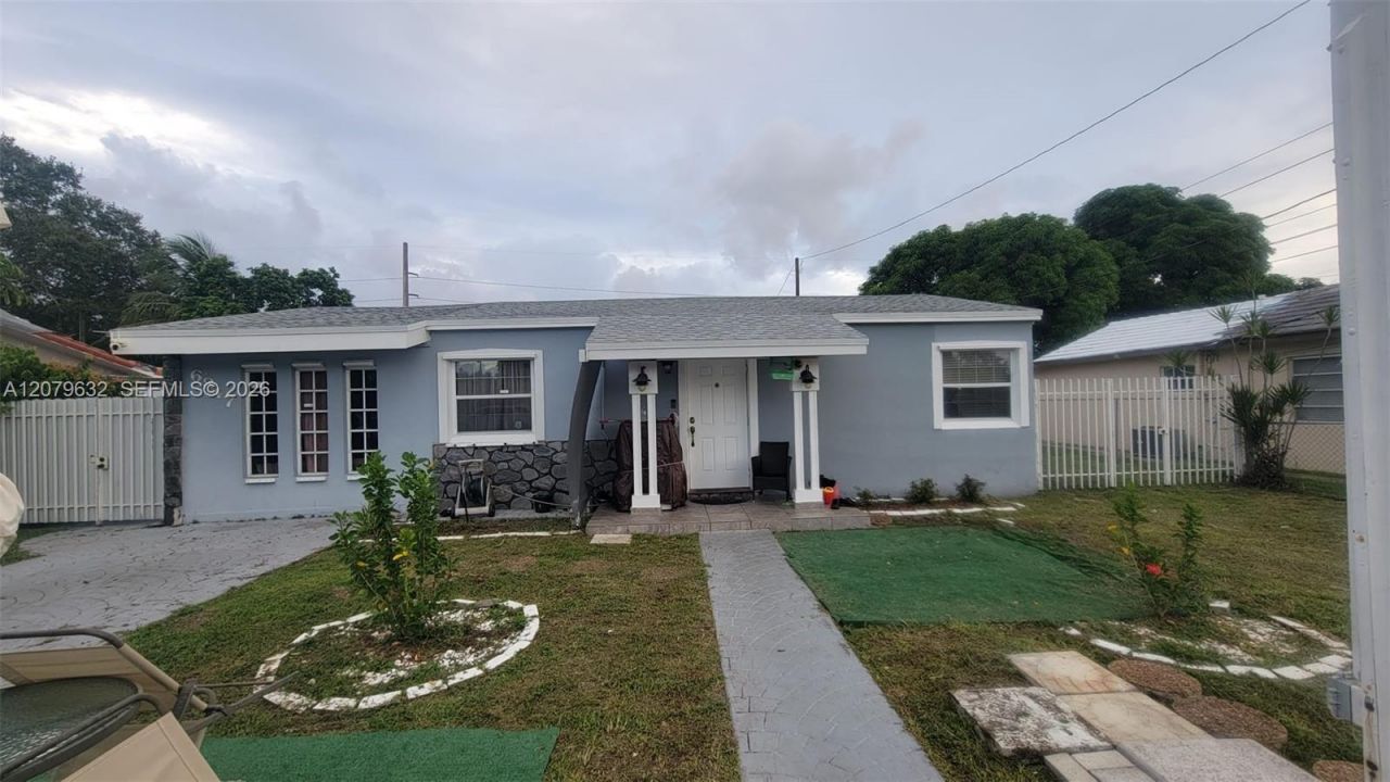 6847 SW 13th St , Miami, FL 33144 Photo