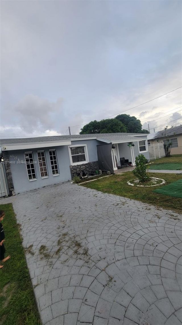 6847 SW 13th St , Miami, FL 33144 Photo