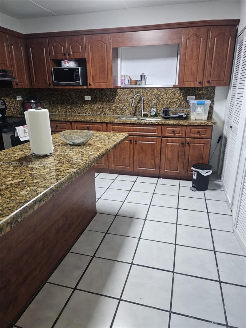 6847 SW 13th St , Miami, FL 33144 Photo