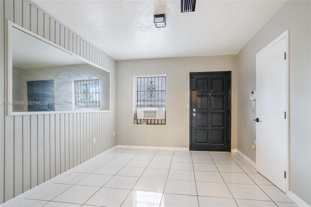 6535 NW 6th Ave , Miami, FL 33150 Photo
