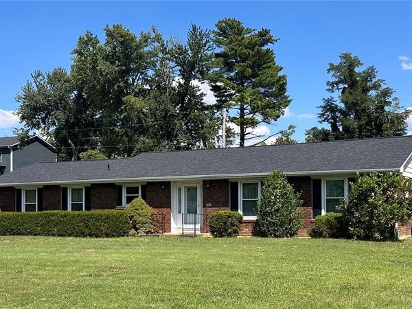 1608 Daleview Street, Columbia, IL 62236