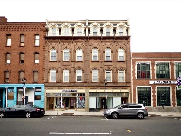 164 High St, Unit 201, Holyoke, MA 01040