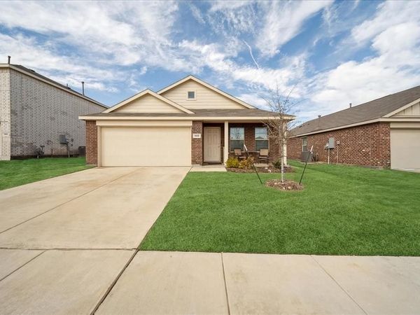 1005 Crestview Drive, Hutchins, TX 75141