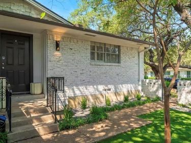 9003 Villa Park Circle, Dallas, TX 75225