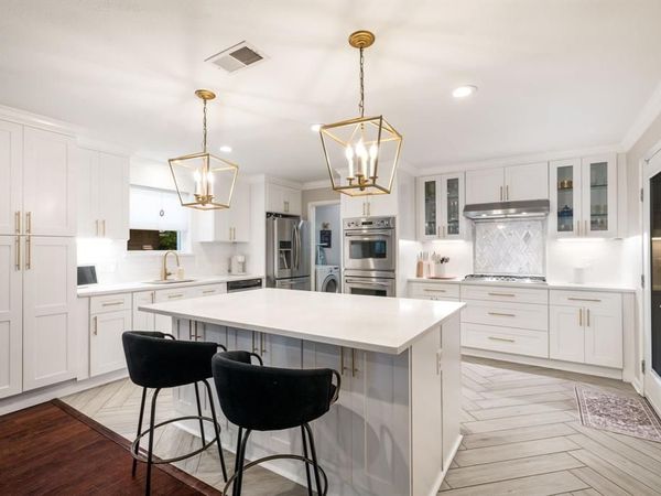2711 Alco Avenue, Dallas, TX 75211