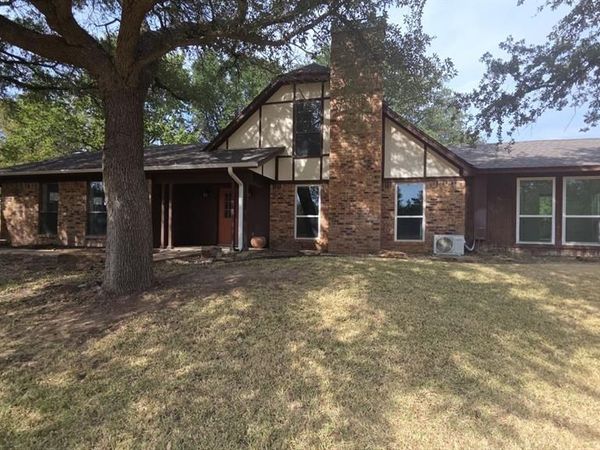 457 Shady Oak Drive , Weatherford, TX 76087