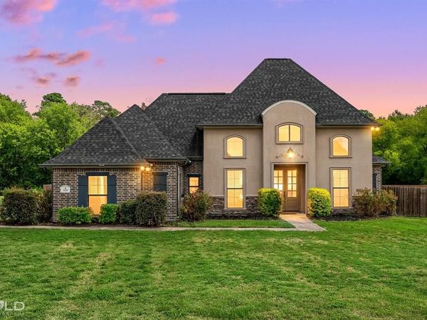 220 Hallmark Drive, Stonewall, LA 71078