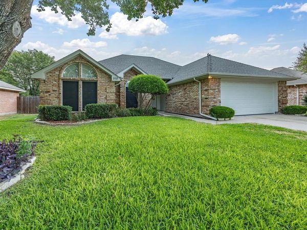 510 Hanover Drive, Waxahachie, TX 75165